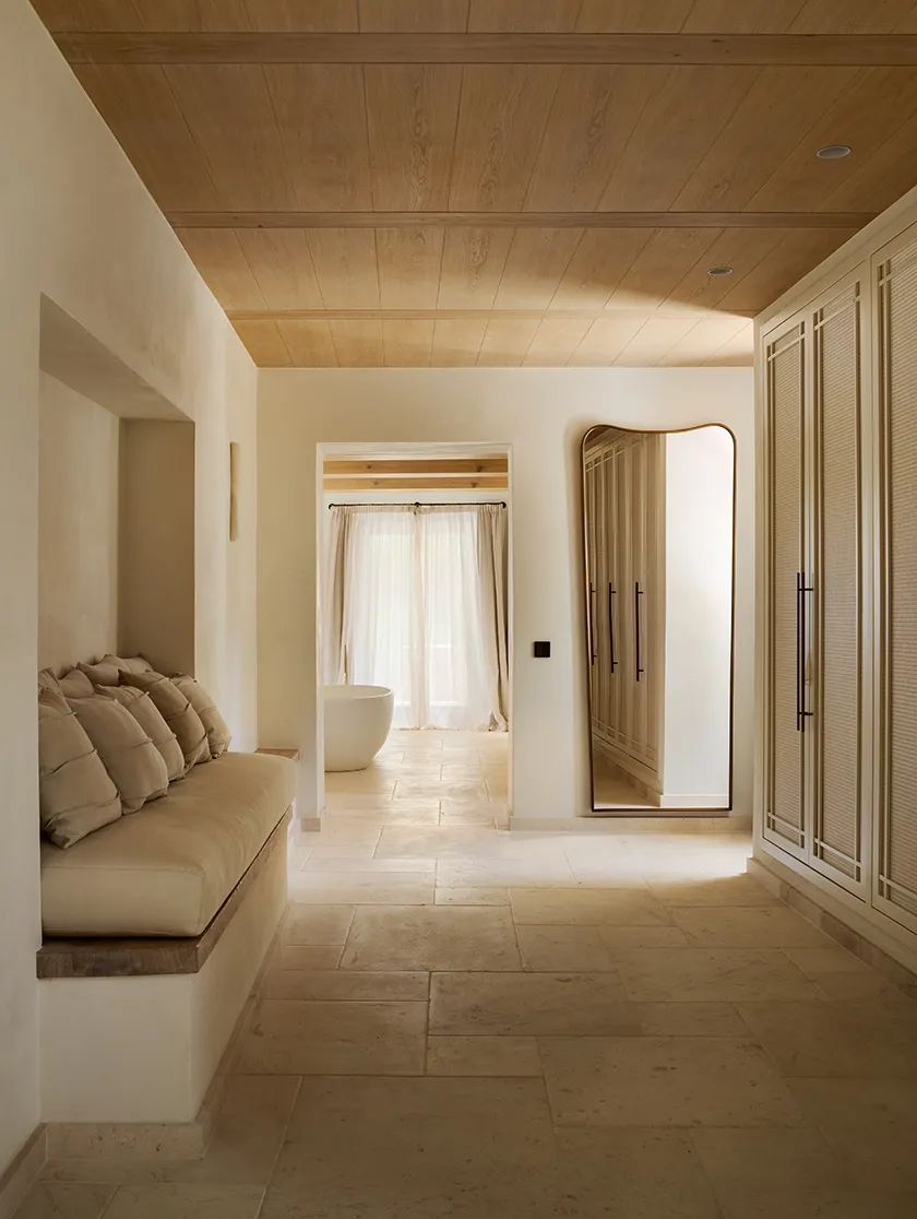 Bugainvillea Villa- DESK