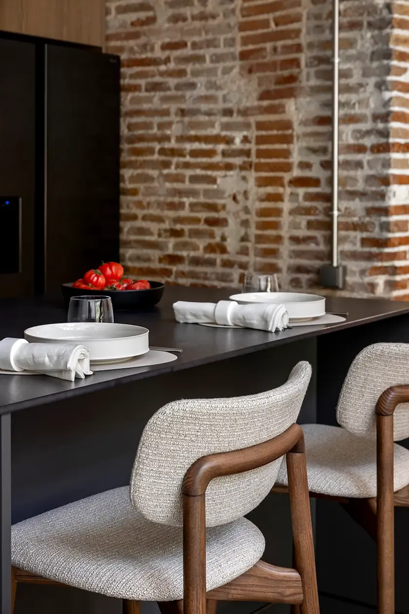 Luv-Lifestyle_Can-Ricart-LoftA10_Kitchen-3.webp