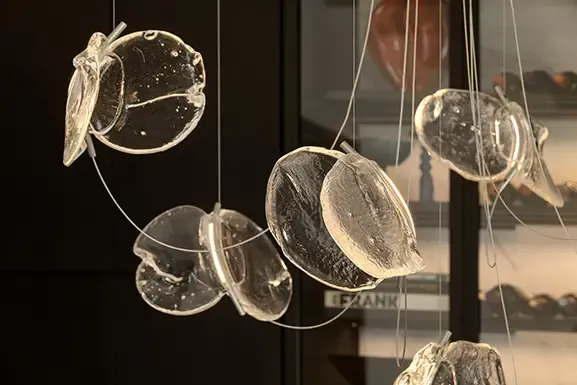 Luv-Studio_Provenza-Apartment_Lamp Detail